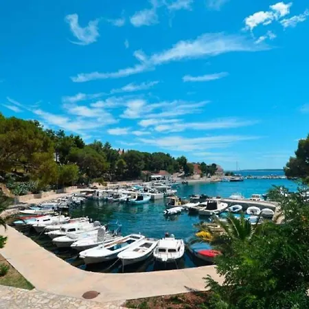 Holiday home Not Detached Home With Swimming Pool For Use Mandre