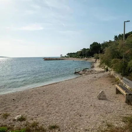Not Detached Home With Swimming Pool For Use Holiday home